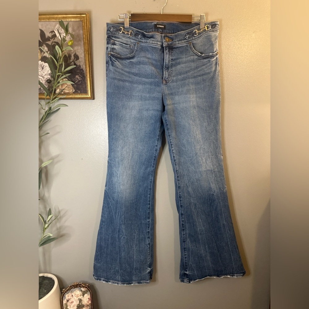 Express 70s Flare Jeans 12R Mid Rise Horsebit Detail Boho Western Retro Denim - Picture 3 of 7